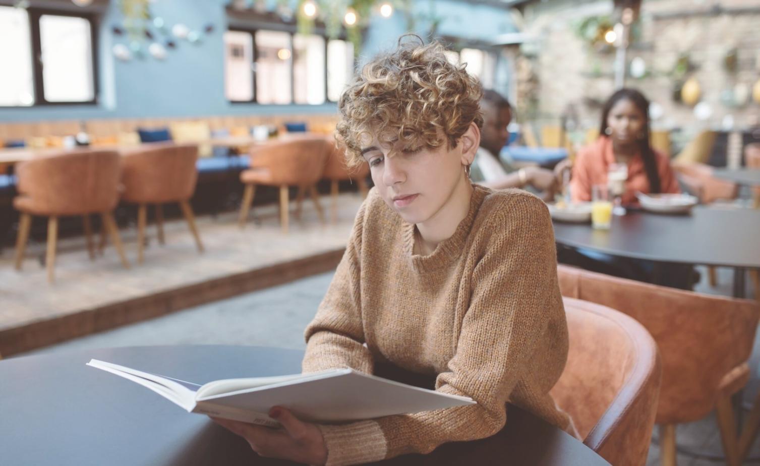 Esercizi di scrittura creativa con tecniche pratiche